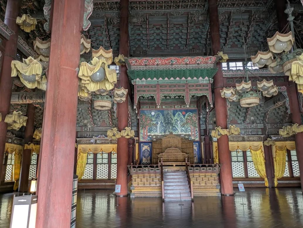 昌徳宮の建物内部1